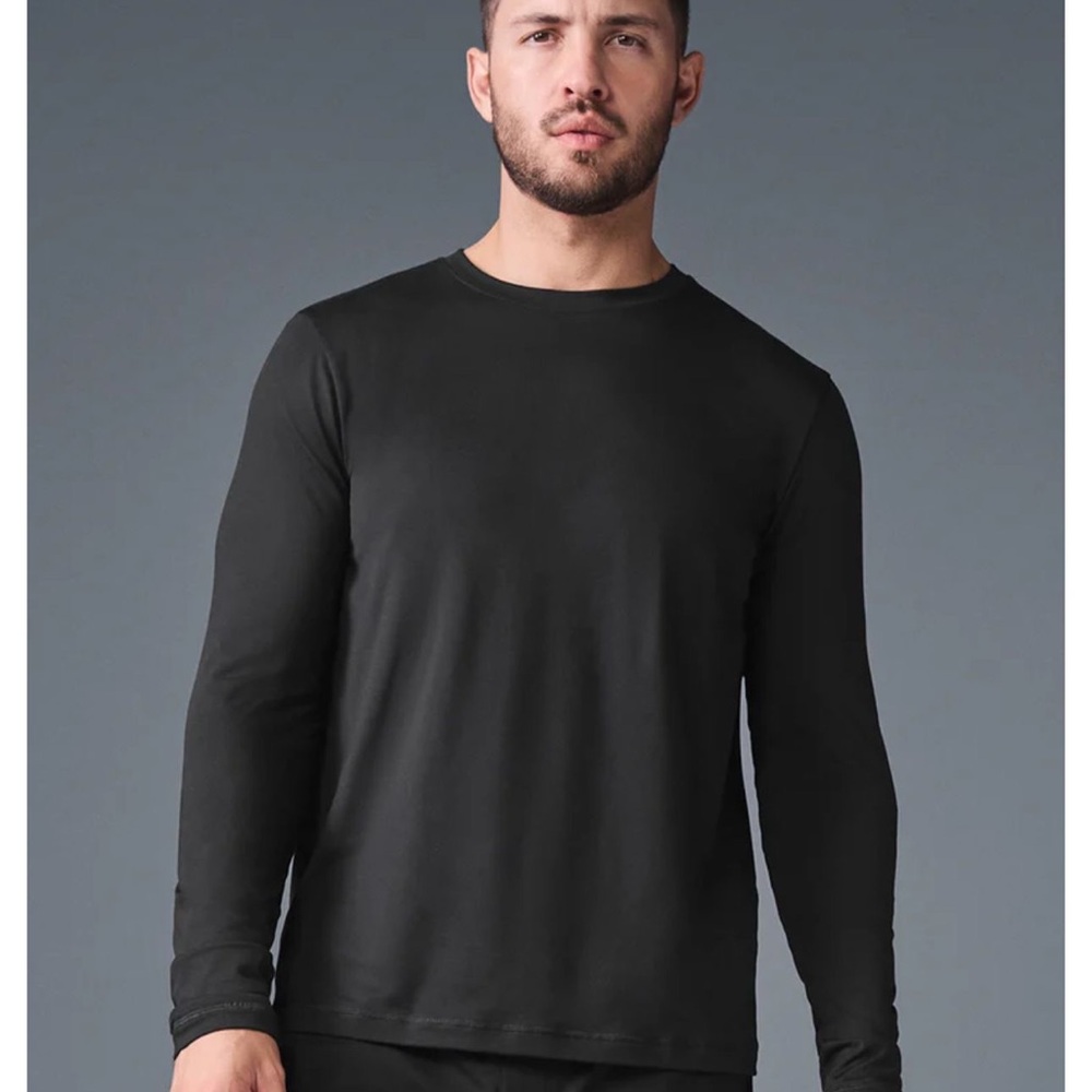 ALO YOGA Men's Black Long Sleeve Shirt